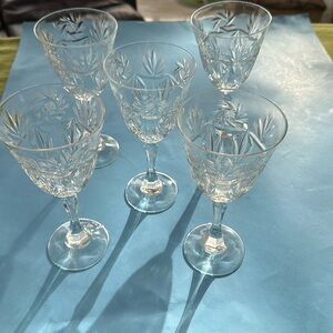 Hand etched pinwheel wine glassesx5